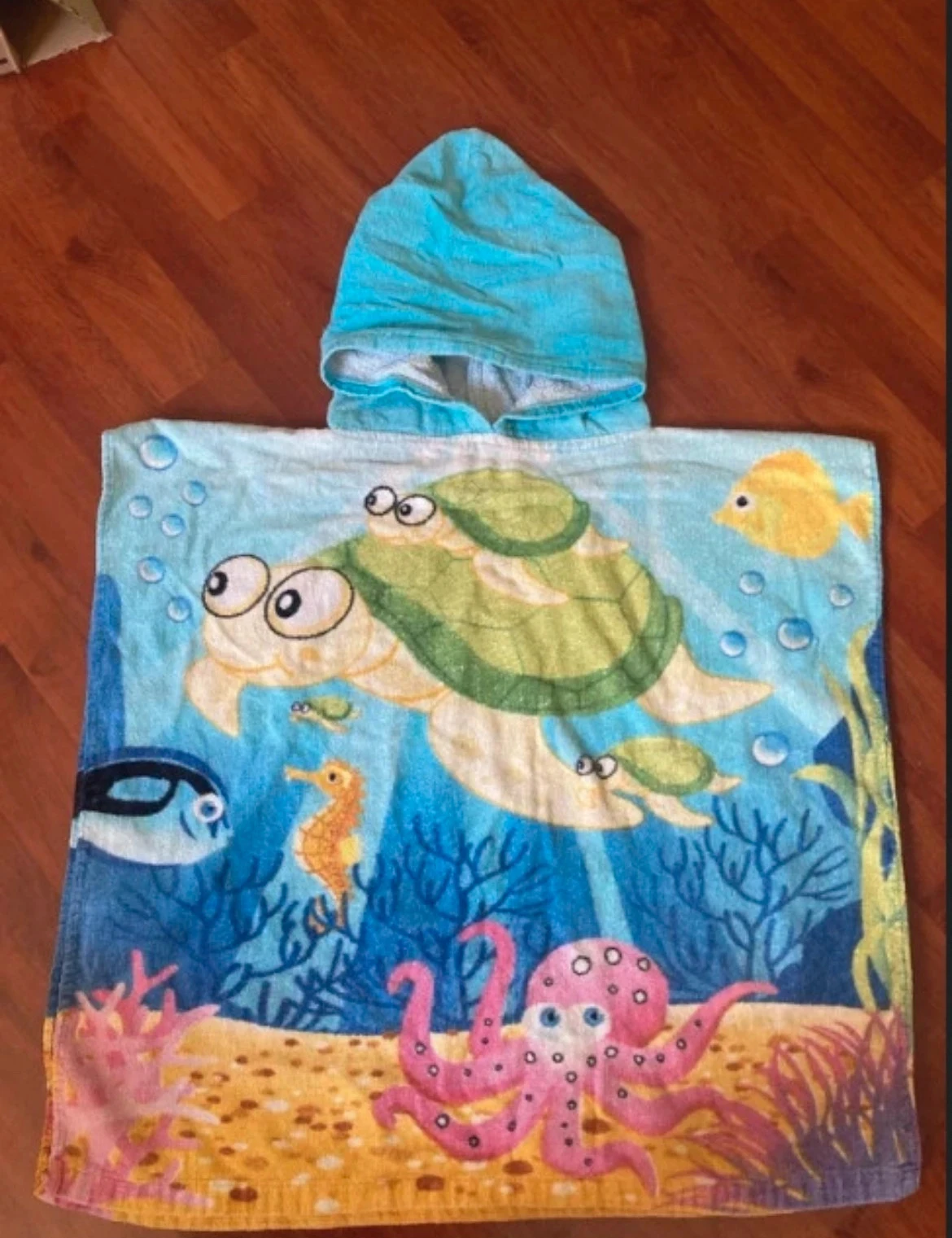 Poncho éponge enfant motif mer